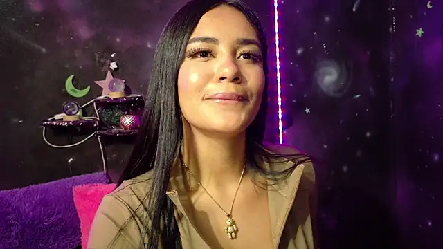 Snapshot of ValentinaRojass_ chatting on May 21, 2026, 8:17 pm ValentinaRojass online show from May 21, 2026, 8:17 pm