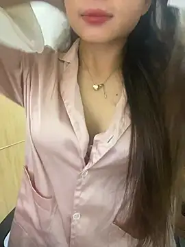 Snapshot of Xoai-cute chatting on July 21, 2026, 3:02 pm Xoai-cute online show from July 21, 2026, 3:02 pm