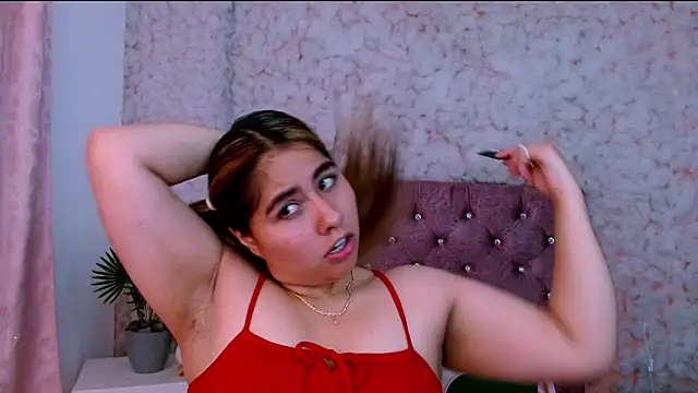 Sofiazaf  online show from April 14, 2026, 12:32 pm