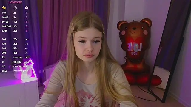 Snapshot of belrinaa chatting on August 3, 2026, 8:48 pm belrinaa online show from August 3, 2026, 8:48 pm