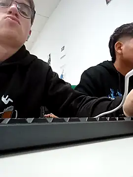 Alejandro27003 online show from March 12, 2026, 10:41 am