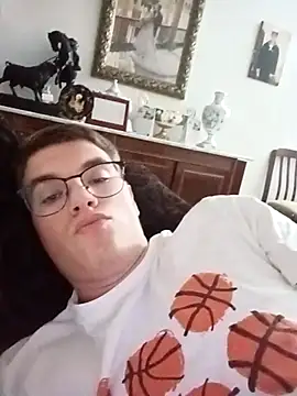 Alejandro27003 online show from March 14, 2026, 6:14 pm