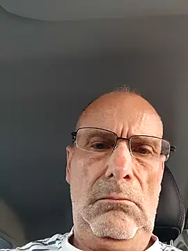 lui8181 online show from July 19, 2026, 6:04 pm