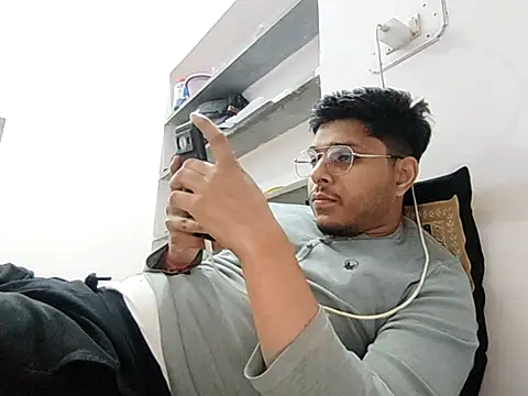 boyzyzy online show from February 26, 2026, 9:48 pm