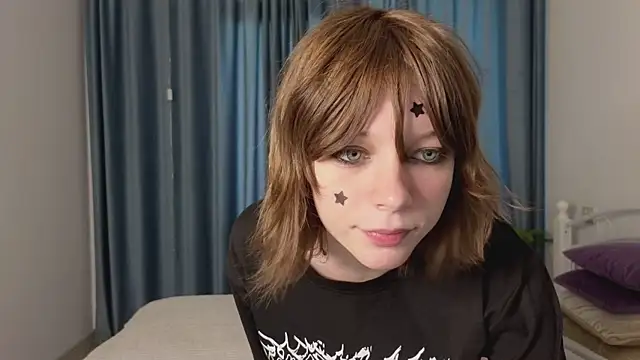 MollySally online show from June 23, 2026, 4:21 am
