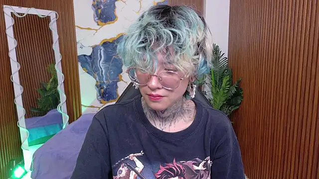 Lyra tay online show from June 3, 2026, 7:29 pm
