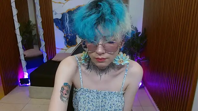 Lyra tay online show from April 21, 2026, 7:09 pm