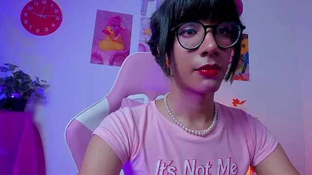 Madeline 21 online show from March 2, 2026, 6:14 am