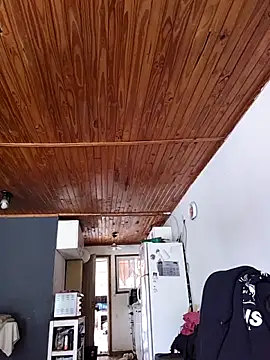 momismilf544 online show from April 17, 2026, 2:53 pm