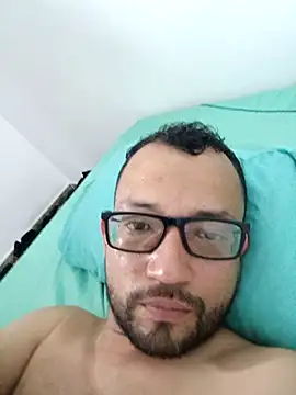 Snapshot of brallant210 chatting on February 27, 2026, 3:18 am brallant210 online show from February 27, 2026, 3:18 am