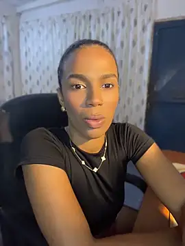 FlorSalvaje  online show from April 16, 2026, 1:17 am