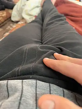 noorqwertz online show from April 10, 2026, 2:57 pm