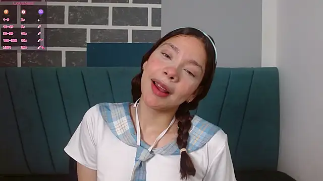 Snapshot of Sweet_kitty_05 chatting on May 14, 2026, 10:40 pm Sweet kitty 05 online show from May 14, 2026, 10:40 pm