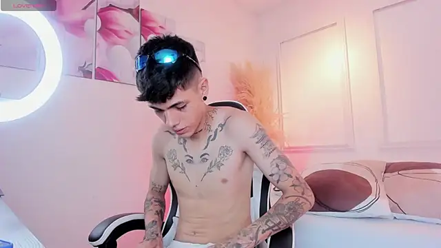 Tommy valverde online show from April 14, 2026, 6:46 pm