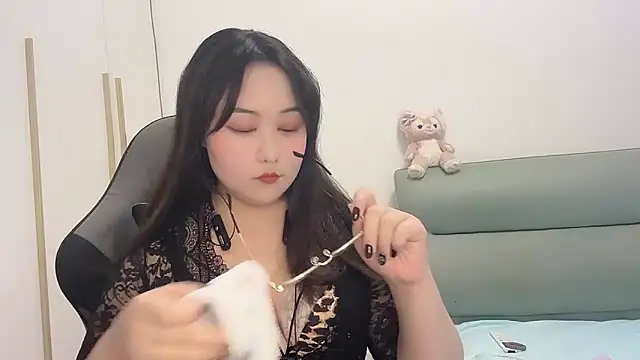 Snapshot of Susu-36E chatting on April 30, 2026, 8:43 am Susu-36E online show from April 30, 2026, 8:43 am