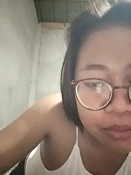 Snapshot of angelpinay44 chatting on July 2, 2026, 3:29 pm angelpinay44 online show from July 2, 2026, 3:29 pm