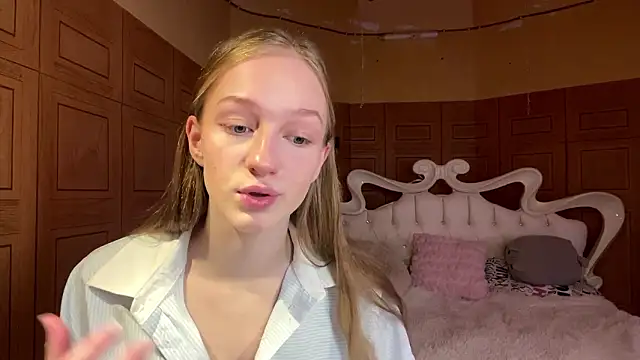 Anika Socutehe online show from March 29, 2026, 8:49 am