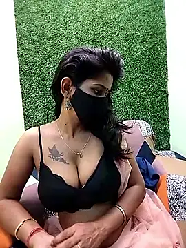 Snapshot of Tinaa_baby chatting on April 21, 2026, 4:02 pm Tinaa baby online show from April 21, 2026, 4:02 pm