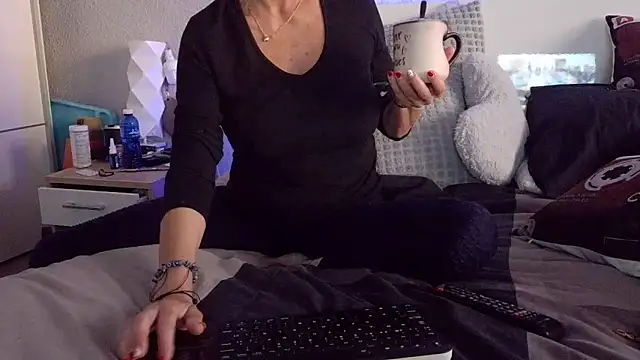 mariaplaya online show from March 21, 2026, 6:47 am