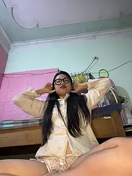 Leeeeiu online show from March 17, 2026, 3:04 pm