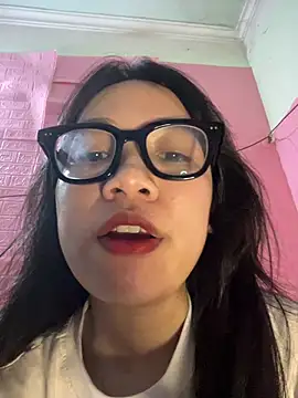 Leeeeiu online show from March 24, 2026, 2:50 pm