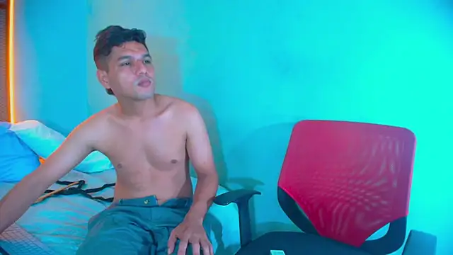 Hornyshow1 online show from March 31, 2026, 11:56 am