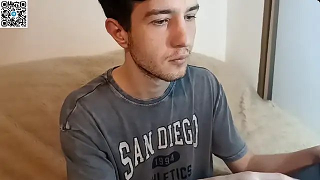  ZaneX online show from April 15, 2026, 7:58 pm