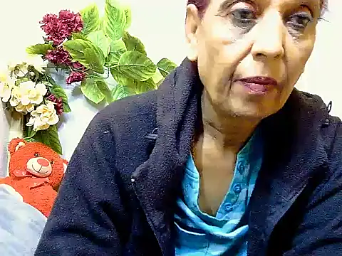 Snapshot of Hot_queen58 chatting on July 6, 2026, 6:42 am Hot queen58 online show from July 6, 2026, 6:42 am