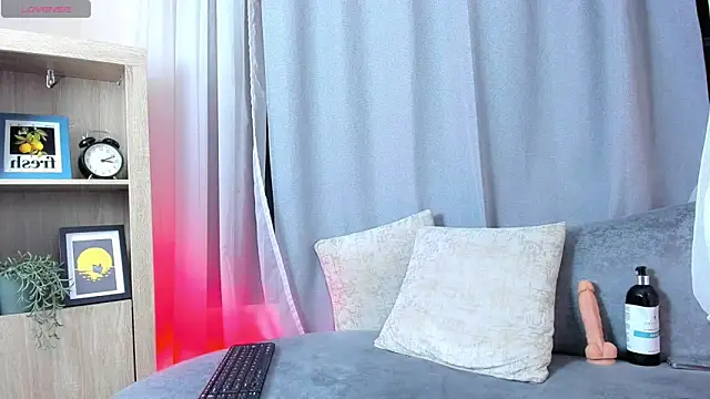 bloom apple online show from April 5, 2026, 7:31 pm