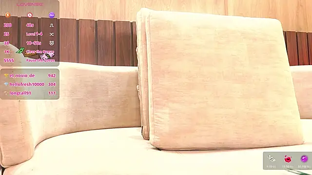 Snapshot of EsmeraldaGracee chatting on April 18, 2026, 8:42 pm EsmeraldaGracee online show from April 18, 2026, 8:42 pm