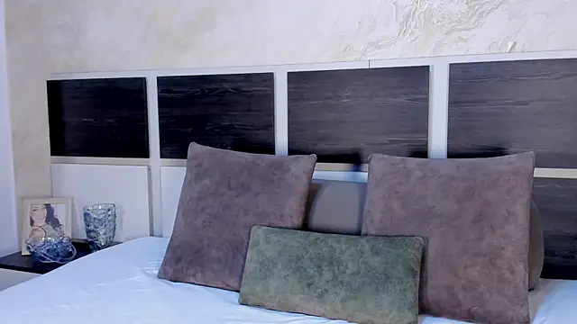 Snapshot of Natalia_Cruzz chatting on June 20, 2026, 11:59 am Natalia Cruzz online show from June 20, 2026, 11:59 am