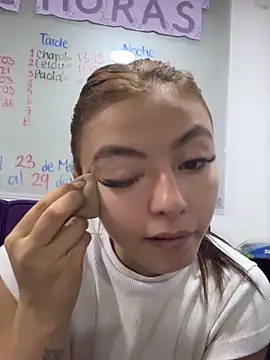   Nahomy online show from March 26, 2026, 11:41 am