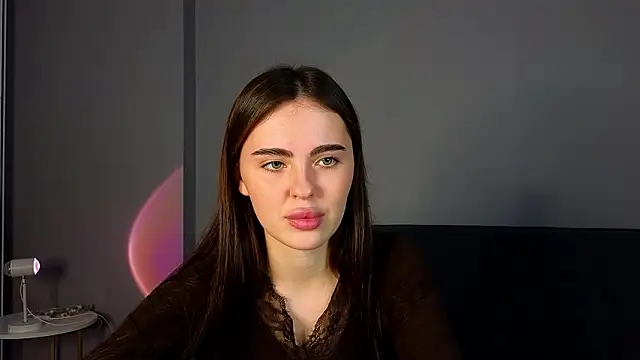 Snapshot of SheilaHigh chatting on March 10, 2026, 3:27 pm SheilaHigh online show from March 10, 2026, 3:27 pm