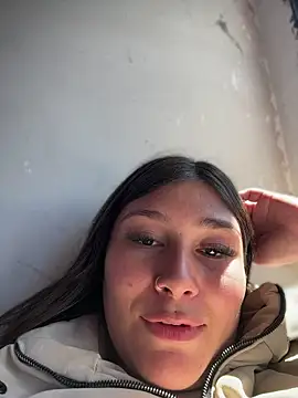 Snapshot of Miss_Dani chatting on May 9, 2026, 6:55 pm Miss Dani online show from May 9, 2026, 6:55 pm