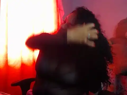 loretits1 online show from March 6, 2026, 6:47 pm