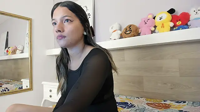 Snapshot of EmmaSanchez_ chatting on May 2, 2026, 4:12 pm EmmaSanchez online show from May 2, 2026, 4:12 pm