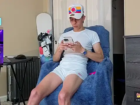 Snapshot of sam_damn chatting on July 7, 2026, 4:54 pm sam damn online show from July 7, 2026, 4:54 pm