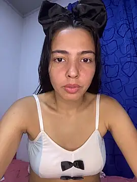 Snapshot of allyson-cute03 chatting on April 21, 2026, 1:39 pm allyson-cute03 online show from April 21, 2026, 1:39 pm