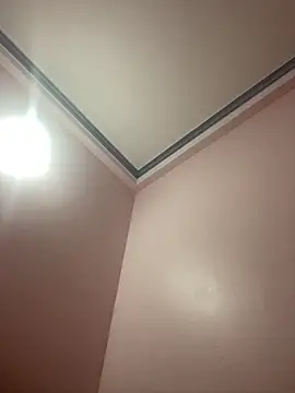 Snapshot of E-ll-A01 chatting on March 1, 2026, 2:17 pm E-ll-A01 online show from March 1, 2026, 2:17 pm