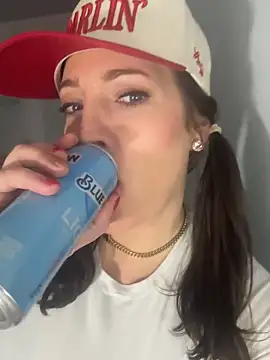 Snapshot of hollyharmd chatting on March 2, 2026, 3:40 am hollyharmd online show from March 2, 2026, 3:40 am