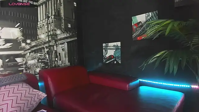 Snapshot of mxli_divine_ chatting on May 20, 2026, 3:20 pm mxli divine online show from May 20, 2026, 3:20 pm