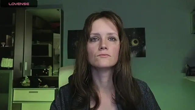 Snapshot of Tender_Swan chatting on June 2, 2026, 9:48 pm Tender Swan online show from June 2, 2026, 9:48 pm