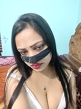 Beauty-3 online show from April 12, 2026, 5:27 pm