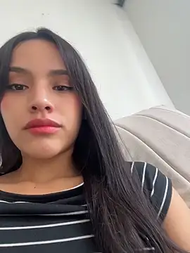 Snapshot of Mia-villalobos chatting on June 13, 2026, 2:04 pm Mia-villalobos online show from June 13, 2026, 2:04 pm