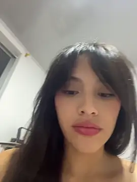 Snapshot of Mia-villalobos chatting on June 9, 2026, 2:12 am Mia-villalobos online show from June 9, 2026, 2:12 am