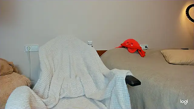 AlexaRayJoel online show from March 27, 2026, 8:26 am