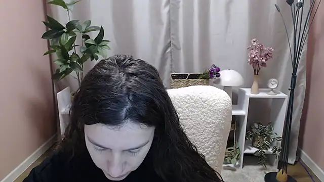 MistyBree online show from April 3, 2026, 8:10 am