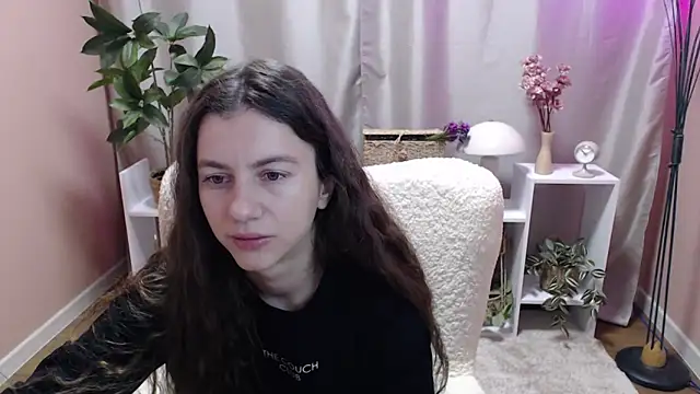 MistyBree online show from April 10, 2026, 8:10 am