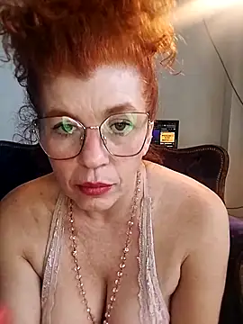 roxybykiss online show from May 14, 2026, 7:22 pm
