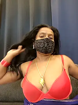 misti-boudii online show from April 6, 2026, 4:46 am